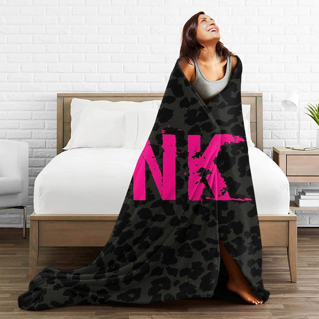 Cute Love Pink Flannel Leopard Print Lightweight Thin Throw Blankets Quilt